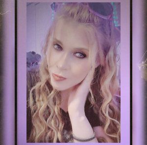 Meet your Posher, Erynn